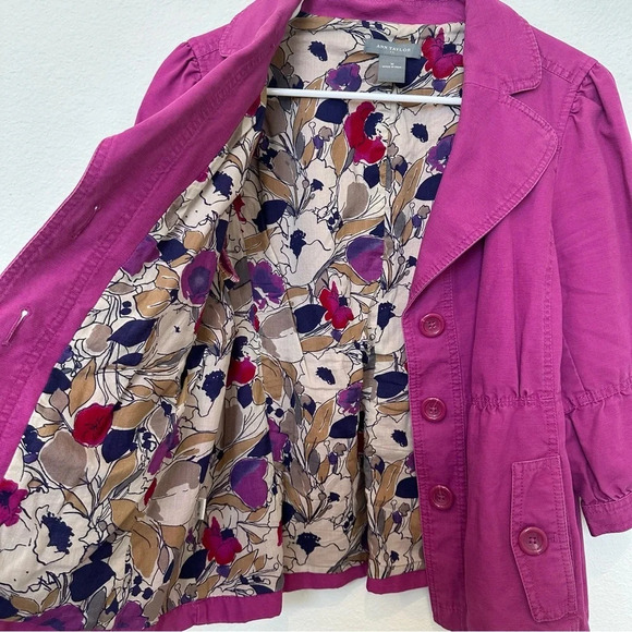Ann Taylor 3/4 Blazer Magenta Medium with floral lining - Picture 9 of 10